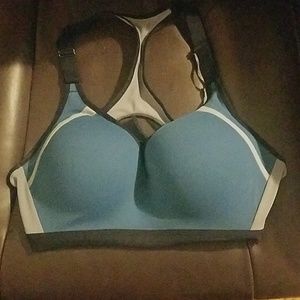 VS sports bra